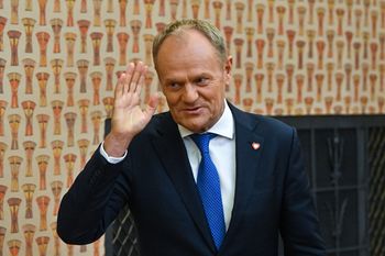 Miliardy z SAFE na polskie wojsko. Kąśliwa reakcja Tuska