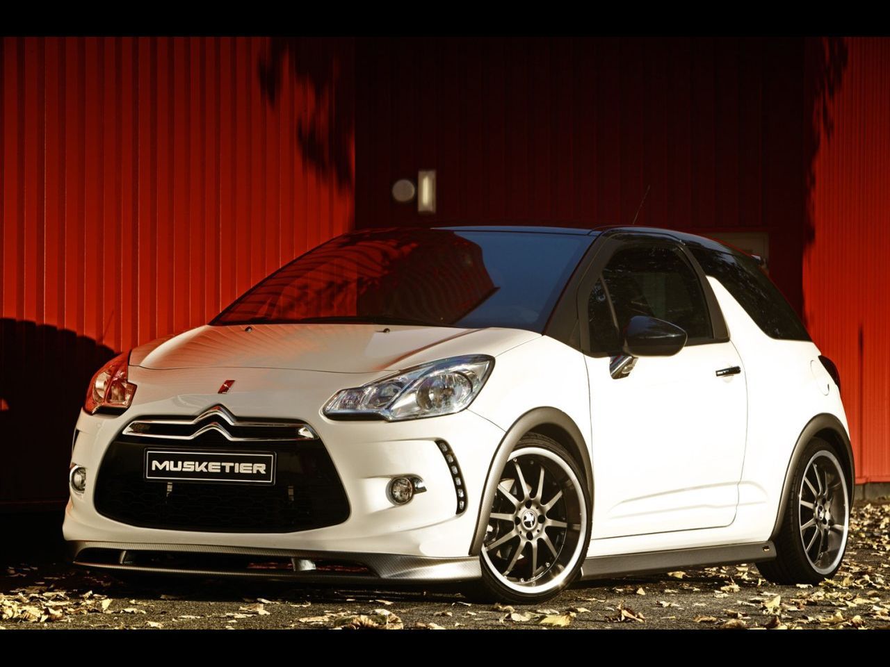 Musketier DS3 THP 150 Tiburon 222 fot.1