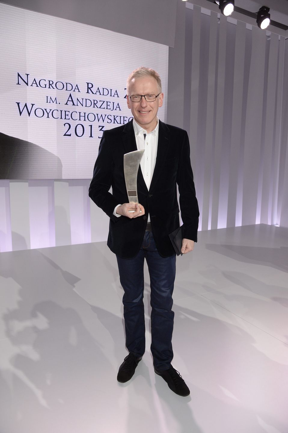 Mariusz Szczygieł z Nagrodą im. A Woyciechowskiego, 2013 r.