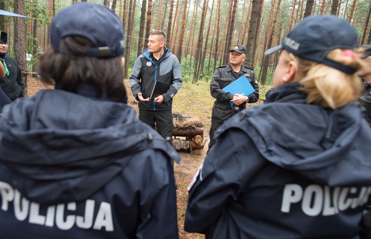 Burze nad Polską. Ewakuacja obozu harcerskiego w Świętokrzyskiem / zdjęcie ilustracyjne 