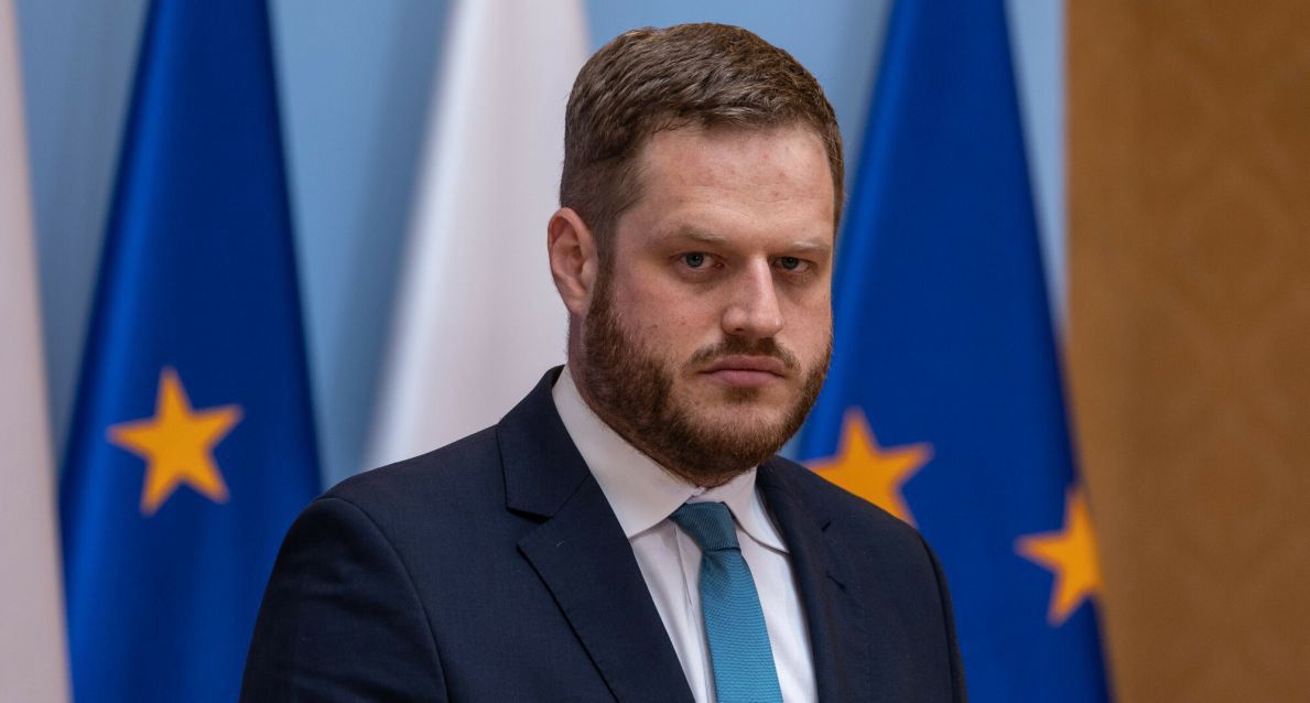 Janusz Cieszyński, pełnomocnik rządu ds. cyberbezpieczeństwa zapewnia, że lada dzień narzędzie pozwalające zabezpieczyć domenę będzie kosztowało raptem 10 zł