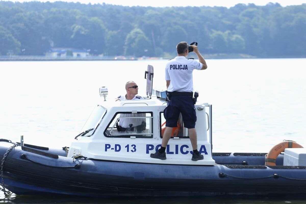 Patrol motorowy nad Zalewem Zemborzyckim