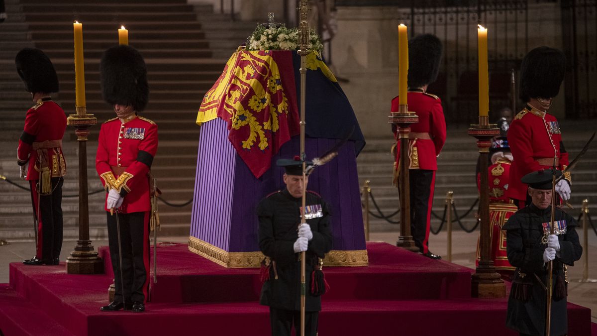 LONDON UNITED KINGDOM, SPAIN - SEPTEMBER 19: The coffin of Queen Elizabeth II during the last day of her funeral chapel at Westminster Hall, on September 19, 2022, in London (United Kingdom). Thousands of people have queued for hours during the five days that the chapel has been open to pay their last tribute to Queen Elizabeth II. Early this morning, the chapel was closed to begin preparations for the state funeral at Westminster Abbey, the largest gathering of world leaders so far in the 21st century. The King and Queen of Spain and the King and Queen Emeritus, Juan Carlos and Queen Sofia, coincided yesterday, Sunday, September 18, at the reception that the new King, Charles III, gave at Buckingham Palace. Finally, Elizabeth II, will be buried in the afternoon in St. George's Chapel, where after 11 days since her death on September 8, she will be laid to rest next to her husband and her parents. (Photo By Lorena Sopena/Europa Press via Getty Images)