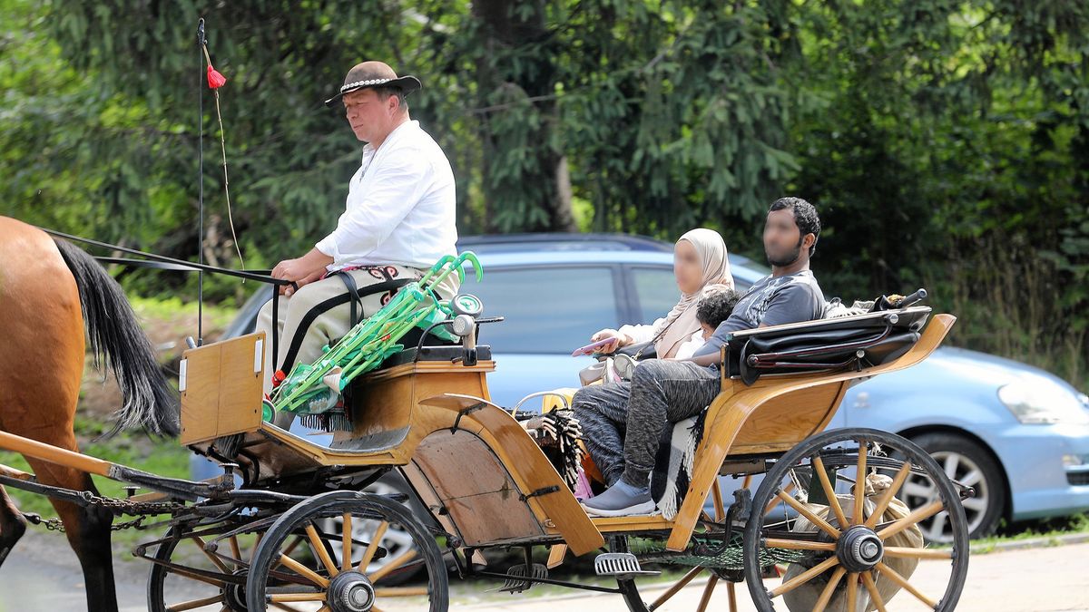 Arabscy turyści lubią zakopiański transport konny. Czym jeszcze jeżdżą?