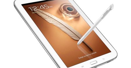 Piórka są w modzie? Galaxy Note 8, jego bliźniak Prestigio i plany Wacoma