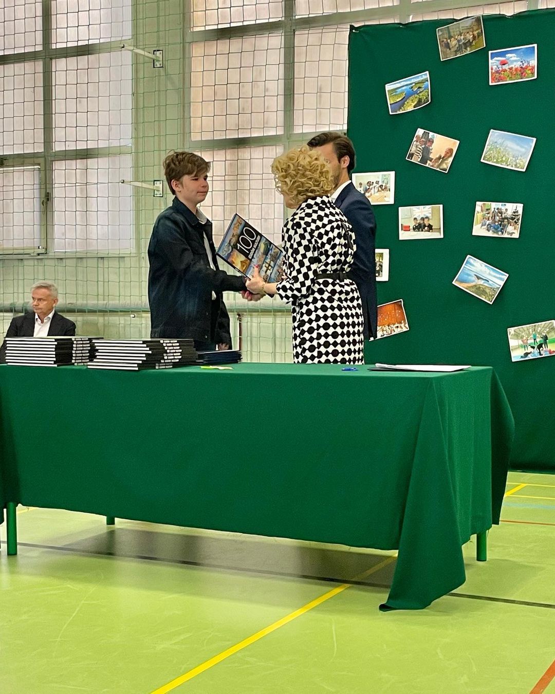 Joanna Racewicz - Gwiazdy celebrują zakończenie roku szkolnego