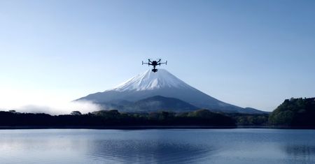 Airpeak S1 to dron dla profesjonalistów. Z równie "zawodową" ceną