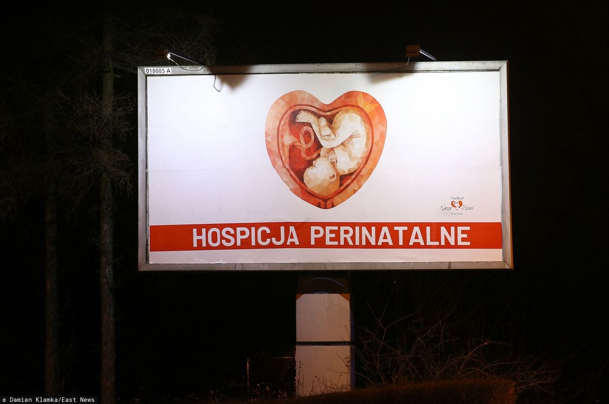 Billboard promujący hospicja perinatalne 