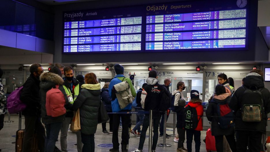 NIK zabiera głos w sprawie incydentów na kolei. Na fot. skutki awarii  systemów PKP, powodujące opóźnienia pociągów.