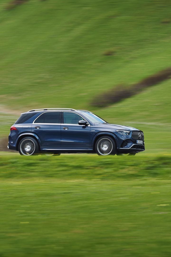 Test Drive Mercedes-AMG E 53 HYBRID & Mercedes-AMG GLE 53 HYBRID
Mercedes-Benz AG, Communications & Marketing, photo by Deniz Calagan on behalf of Mercedes-Benz AG
Mercedes-AMG; Performance and efficiency in a new combination: the Mercedes-AMG E 53 HYBRID 4MATIC+; MediaSite; Saloon; Press Releases sorted by years; 06 - 2024; PKW Mercedes AMG - AKTUELL; Mercedes-AMG Limousine - T-Modell - Coupé (2 Türen) - Cabriolet; Press Archives; Pre-Media; Hybrid; Pressemitteilungen;  Mercedes-Maybach ; W213 - Mercedes-AMG E 53 HYBRID 4MATIC+ - 2023; W213 - Mercedes-AMG E 53 HYBRID 4MATIC+ Limousine - 2023; E-Class; 2024;  Mercedes-AMG ;  smart ; Mercedes-Benz Pkw