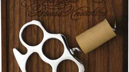 Kastetowy otwieracz do wina 1