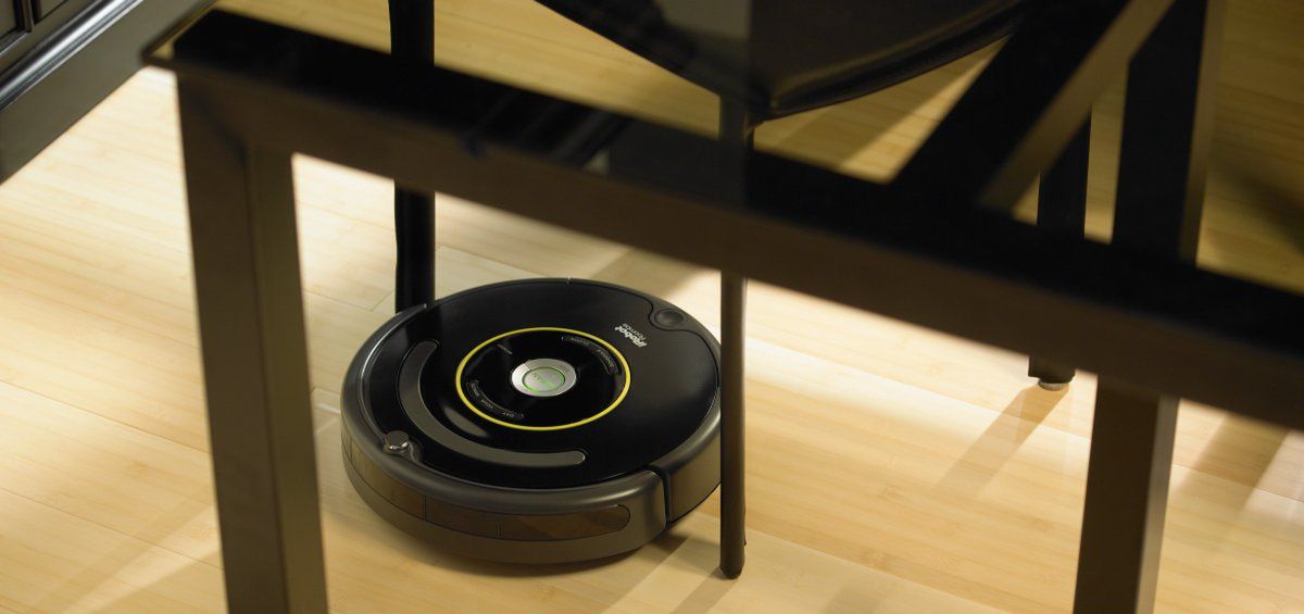 Odkurzacz automatyczny iRobot Roomba posiada trójstopniowy system sprzątania