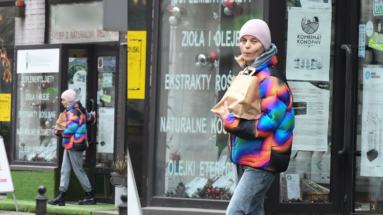 Małgorzata Foremniak załatwia sprawunki i wsiada do samochodu partnera