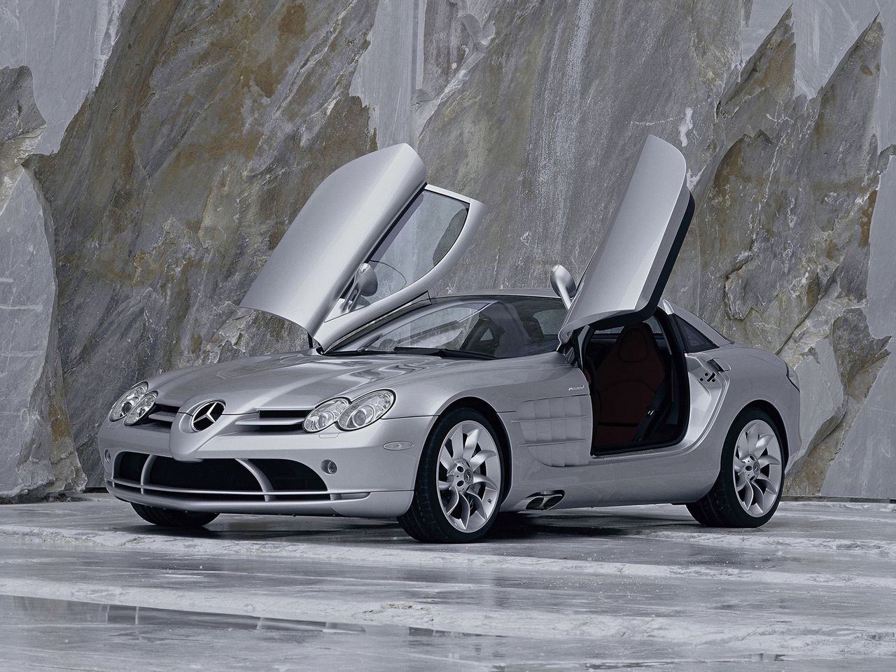 Mercedes-McLaren SLR