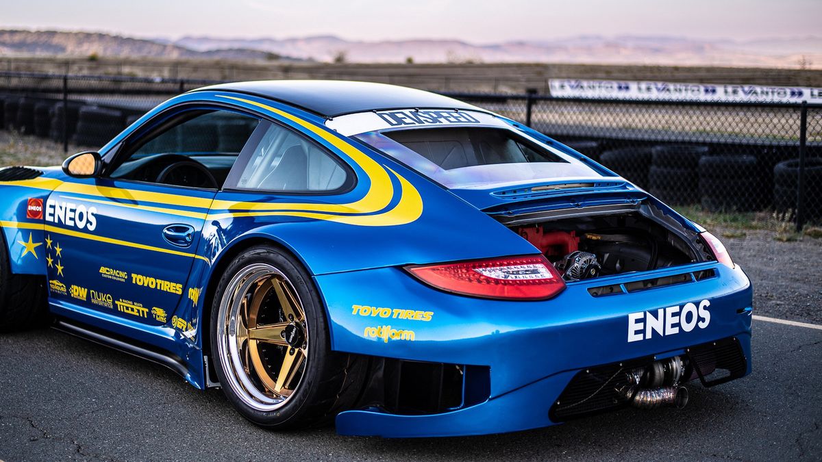 Porsche 911 GT3 z silnikiem z Imprezy STI