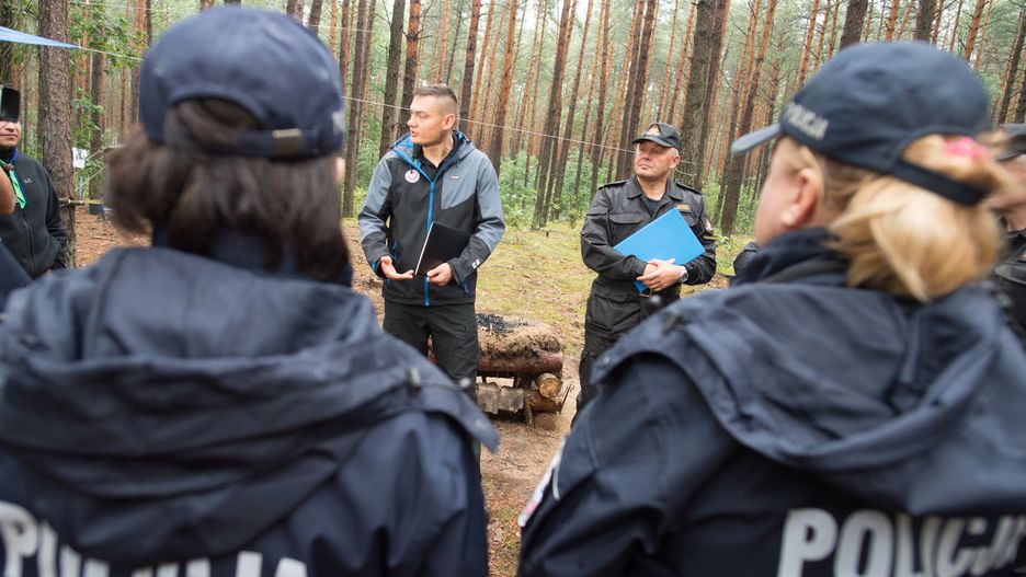 Burze nad Polską. Ewakuacja obozu harcerskiego w Świętokrzyskiem / zdjęcie ilustracyjne 