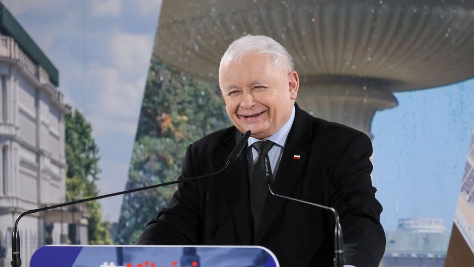 Płock, 03.02.2024. Prezes PiS Jarosław Kaczyński przemawia podczas Warszawskiej Konwencji Prawa i Sprawiedliwości, 3 bm. w Akademiku Praskim w Warszawie. Jak ogłosił prezes PiS, Tobiasz Bocheński będzie kandydatem PiS na prezydenta Warszawy. (mr) PAP/Paweł Supernak