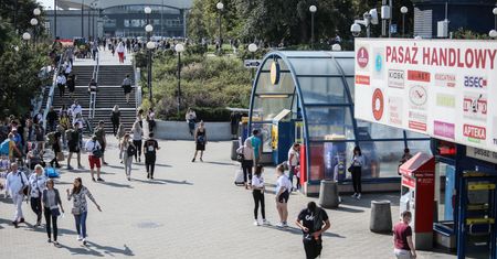 Warszawa. Trzy koncepcje połączenia metra Centrum z dworcem Śródmieście. Ogłoszono przetarg