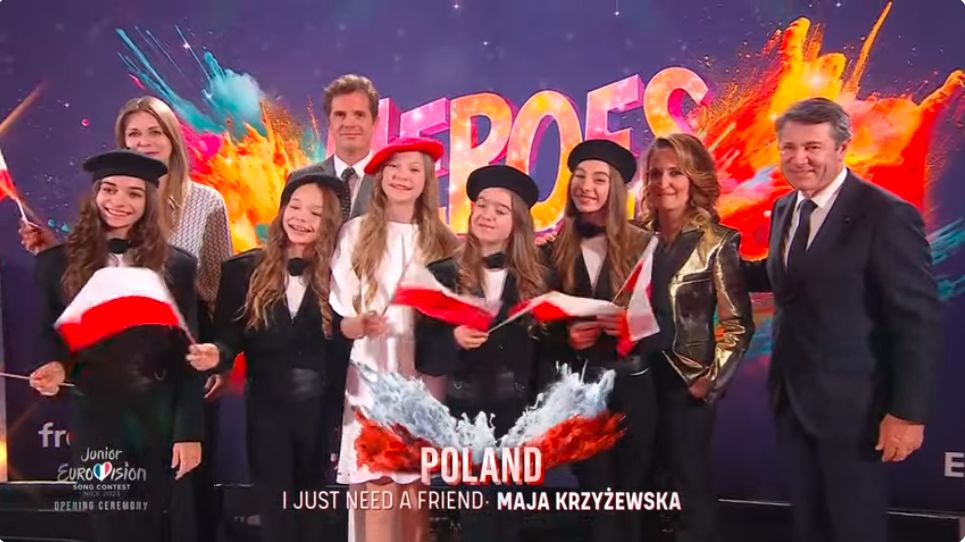 Maja Krzyżewska na otwarciu Eurowizji Junior. Prowadzące zaliczyły wpadkę