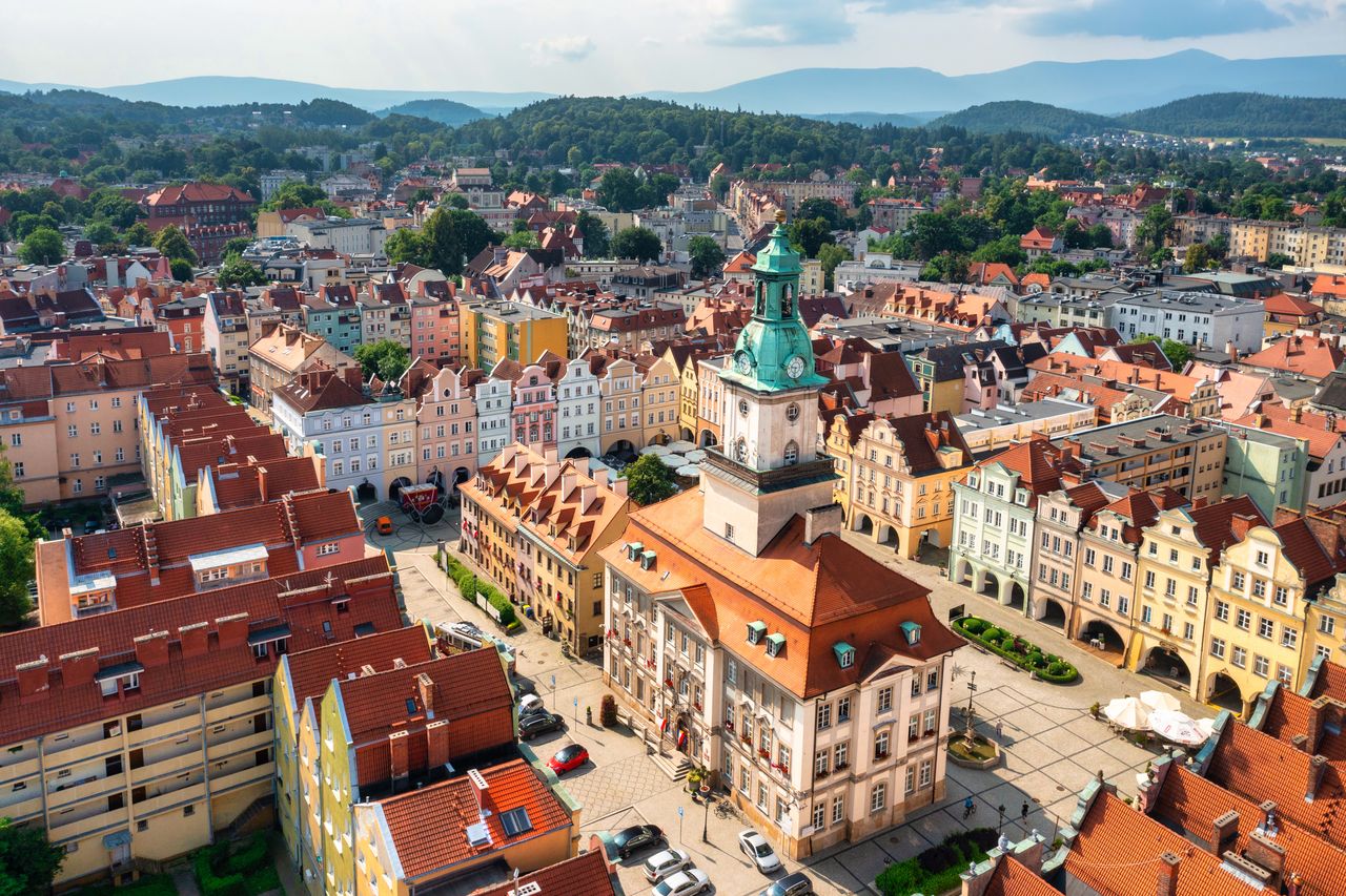 Polska perełka. "Małe to jest miasto, lecz pięknie opasane"