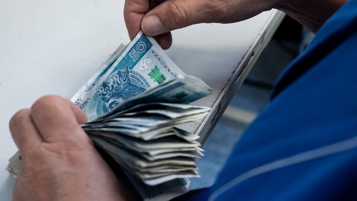 Dodatek solidarnościowy znowu w Sejmie. Beneficjenci będą mieli mało czasu