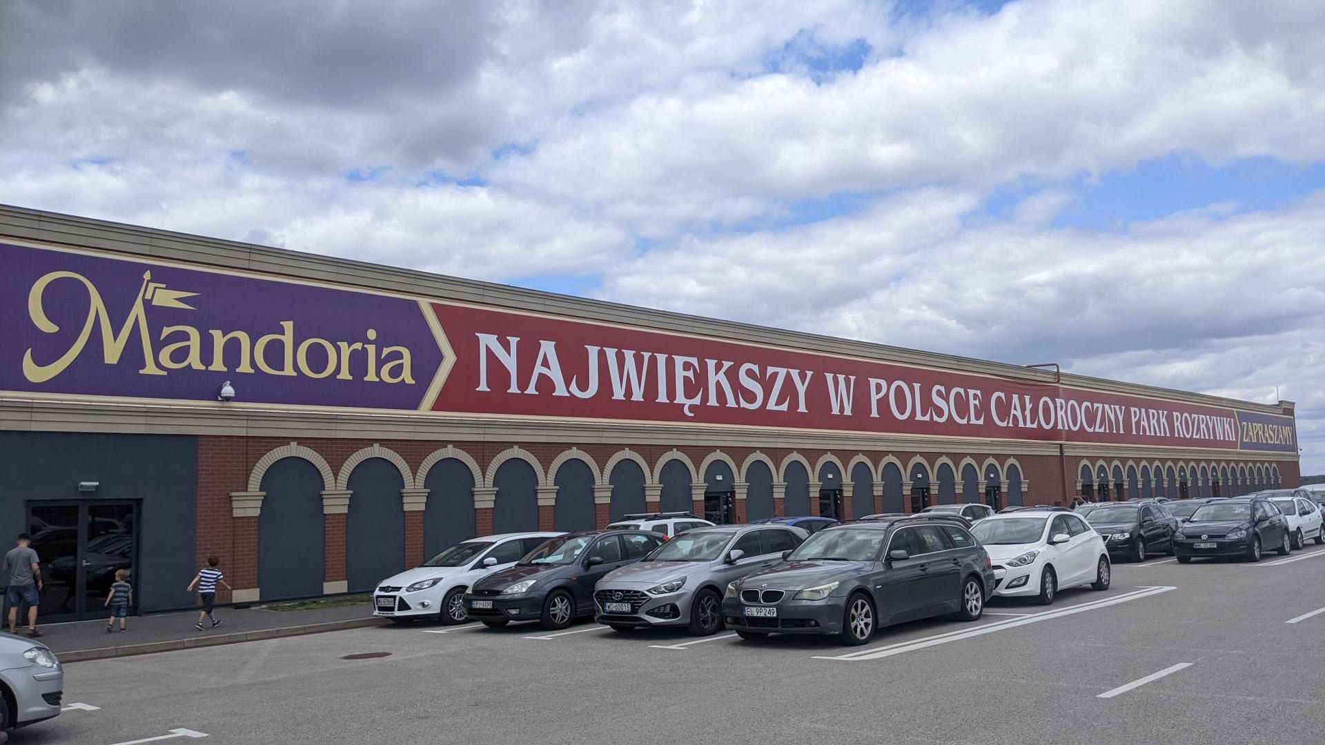 Inwestor, który planuje budowę parku rozrywki na Maurach, stworz