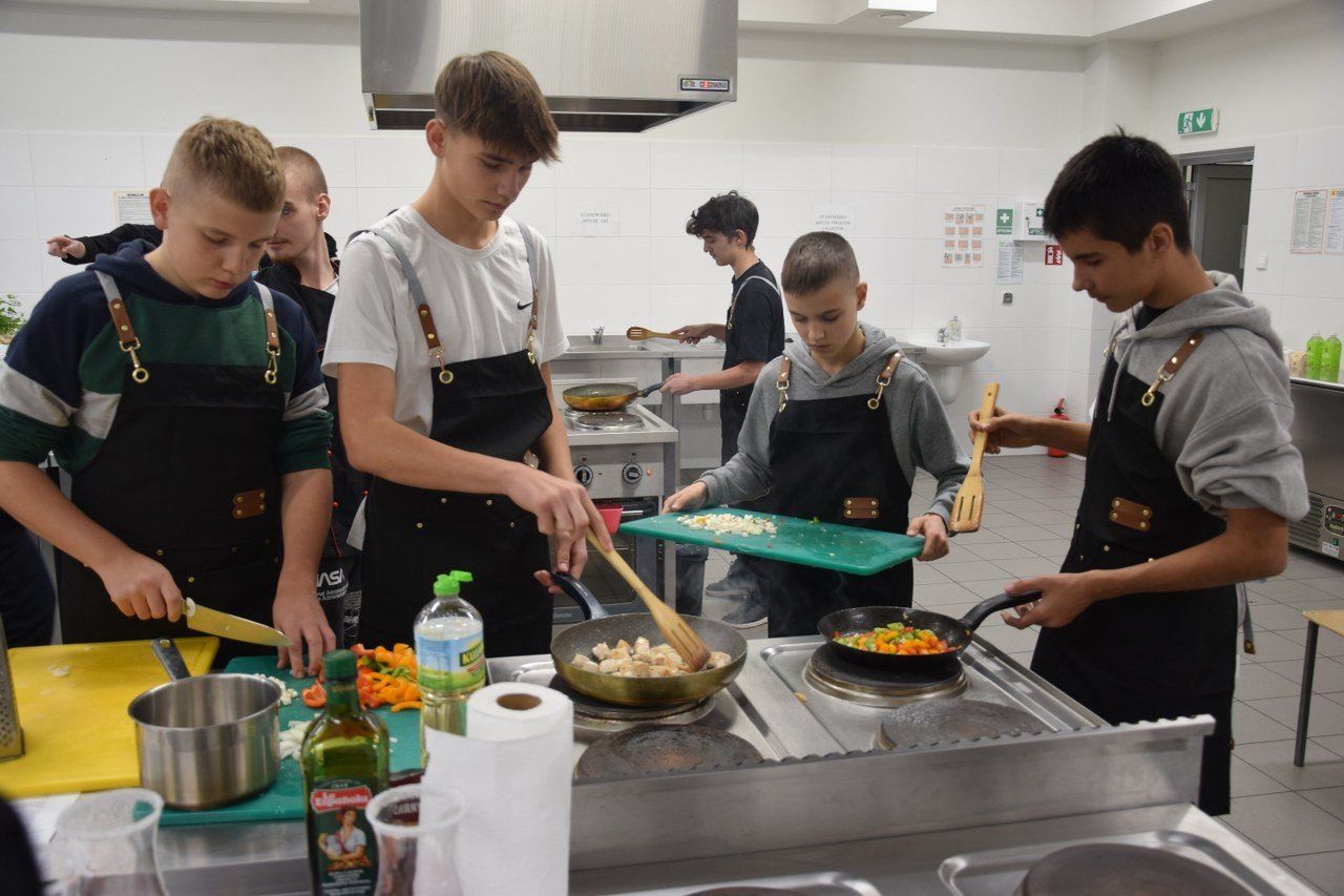 Zespół Szkół w Zduńskiej Woli Karsznicach kusił uczniów szkół podstawowych