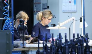 Kobiety pracują do końca roku za darmo. "Czas na wyrównanie zajmie 130 lat"