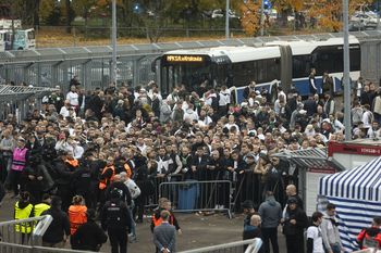 Szachtar Donieck - Legia Warszawa na stadionie Wisły Kraków. Kibice z Warszawy już przyjechali