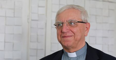 Podwójne życie księży. "Zmowa milczenia jest destrukcyjna dla Kościoła"