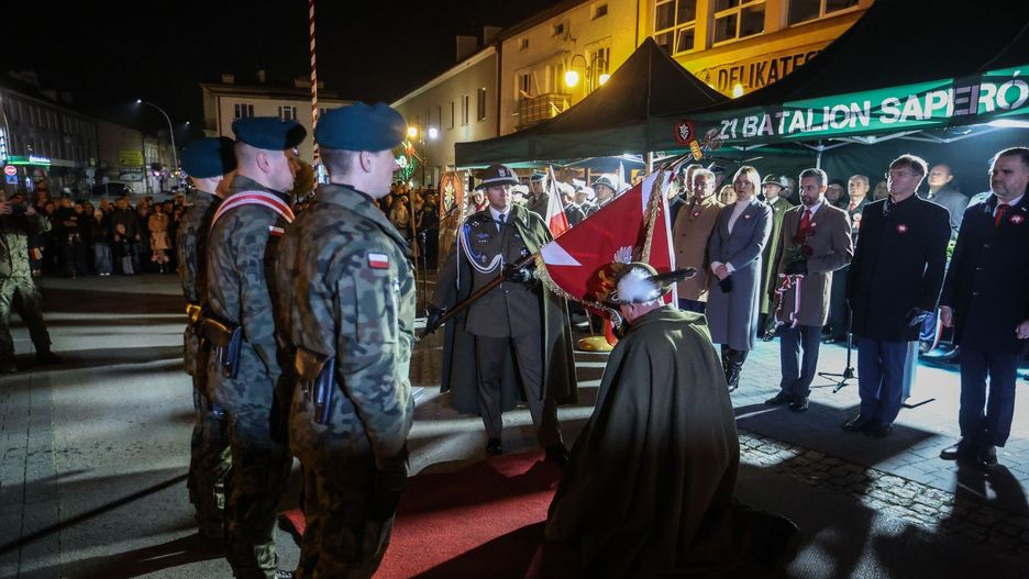 Saperzy 21. Batalionu otrzymali Chorągiew Wojska Polskiego na uroczystości w Przeworsku