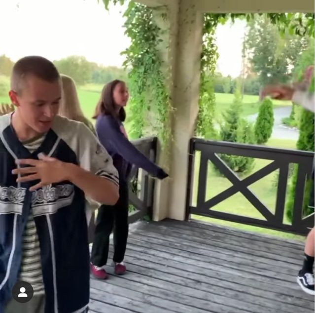 Michał Wiśniewski tańczy z dziećmi w rytm hitów "Ich Troje"