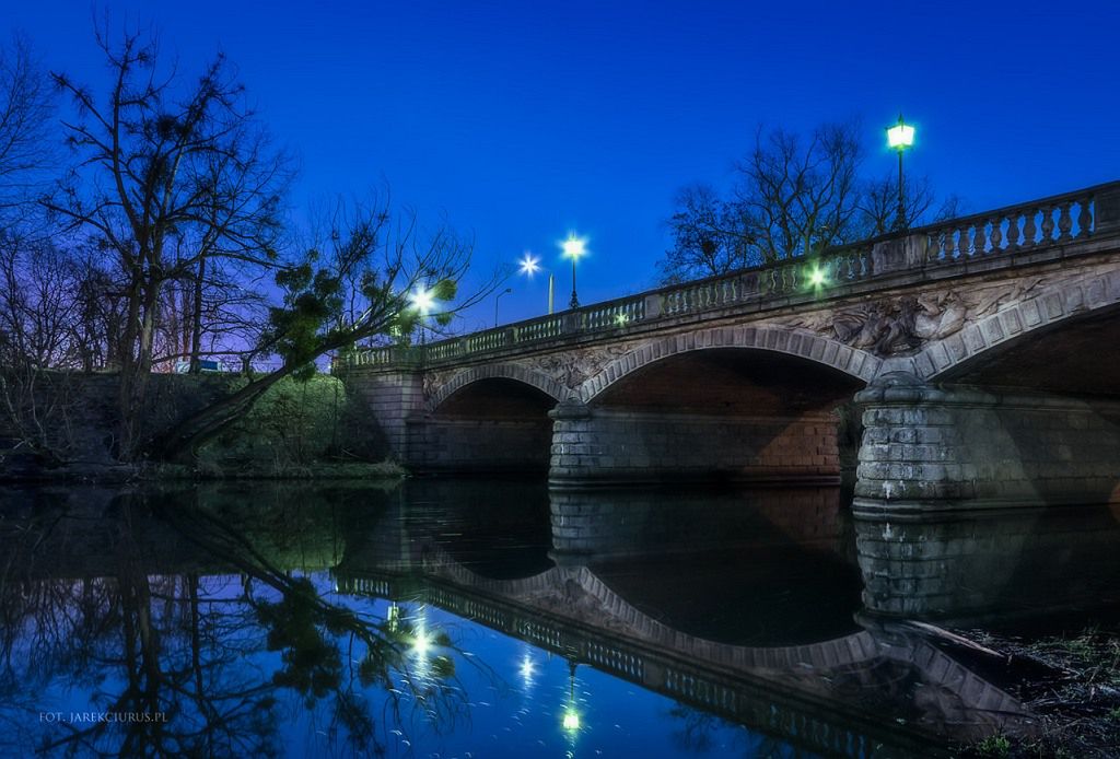 Magia miejskich świateł w fotografiach Jarosława Ciurusia 16