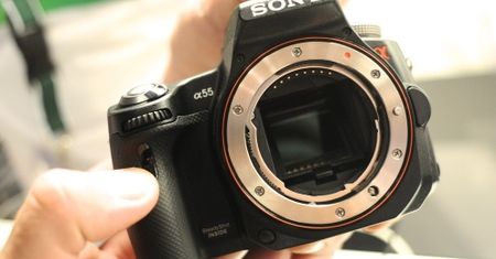 10 kl./s, czyli Sony A55 niczym karabin maszynowy [wideo]