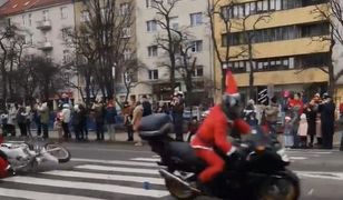 Wypadek w Gdyni. Motocyklista wjechał w tłum. Jedna osoba została ranna