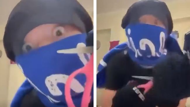 Nastolatka groziła na filmie