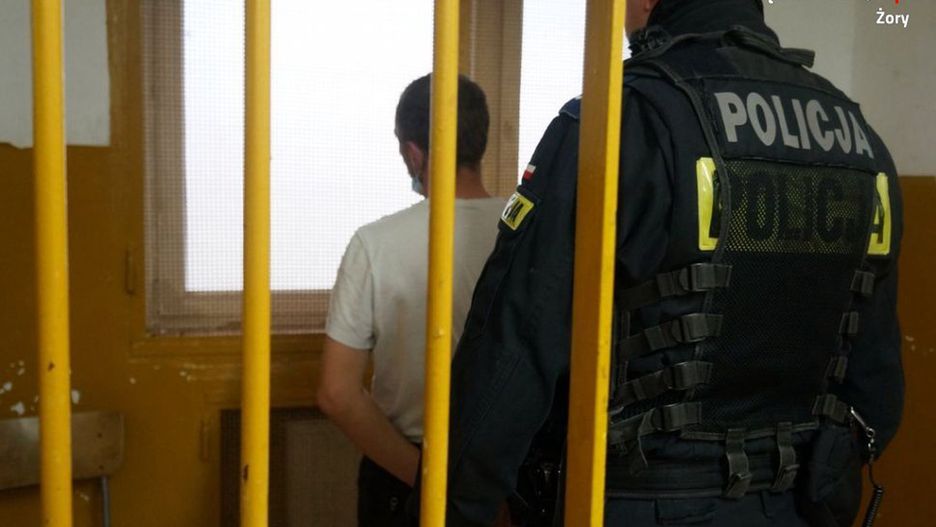 37-latek po pijanemu urządził sobie w Żorach wyścig z policją.