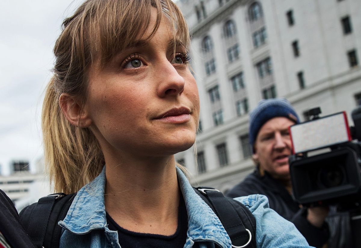 Allison Mack oskarżana jest m.in. o handel ludźmi, krzywdzenie kobiet w sekcie