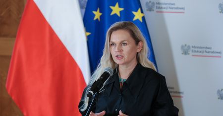 "System edukacyjny nie jest jeszcze gotowy". Nowacka o problemie