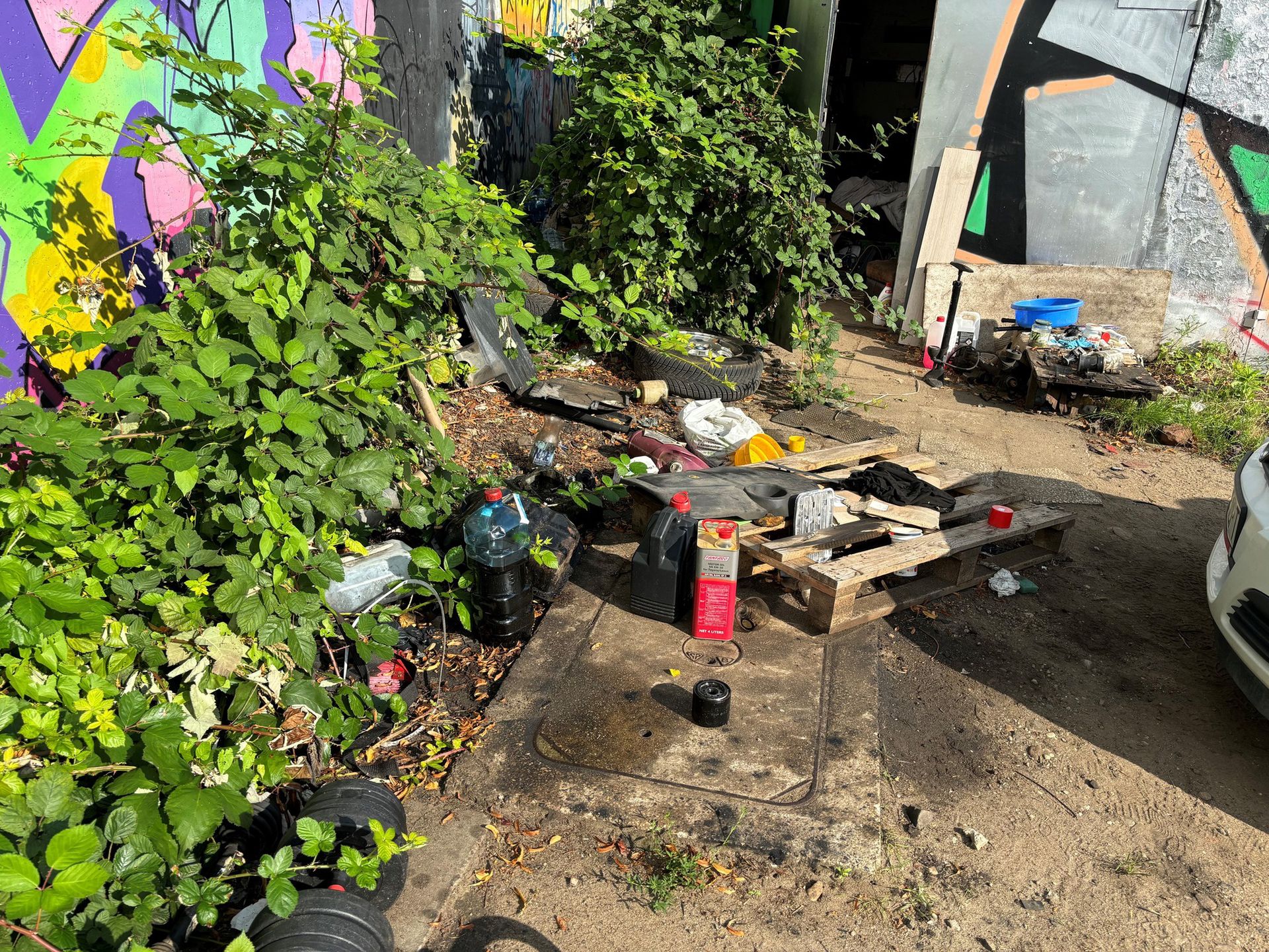 Nielegalny warsztat samochodowy w Sopocie