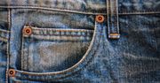 Do czego służy mała kieszonka w jeansach? Niewiele osób to wie