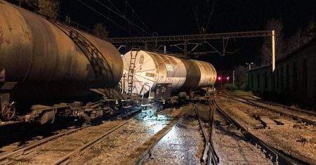 Śląsk. Wykolejenie wagonów w Czechowicach-Dziedzicach. Utrudnienia dla pasażerów