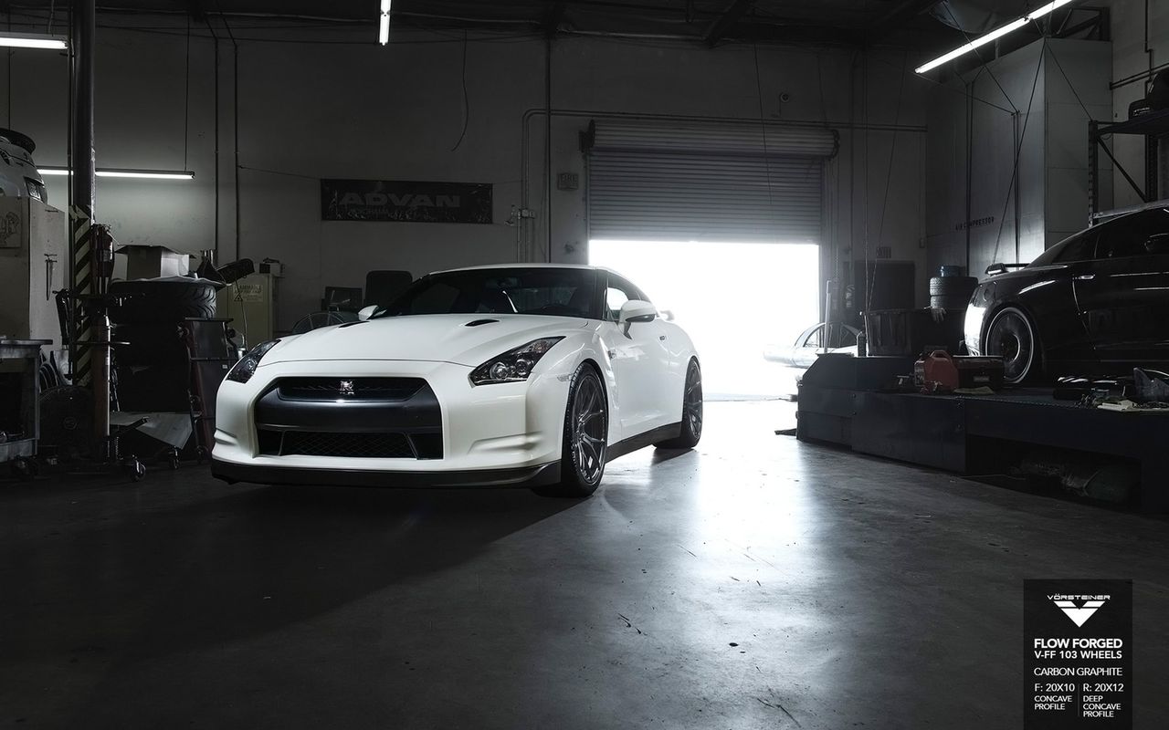 Nissan GT-R na felgach Vorsteinera [galeria zdjęć]