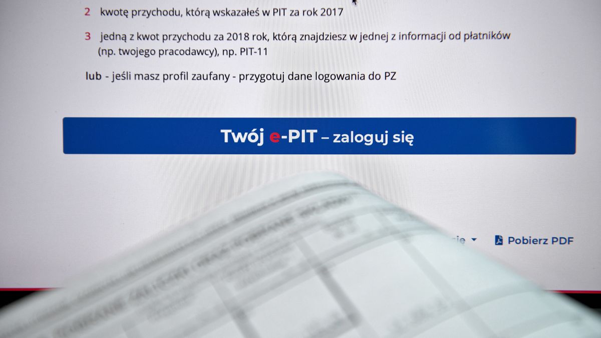 portal
Darek Delmanowicz
fiskus, PIT, podatek, podatki, portal, urz�d skarbowy, internet, internetowy, rozlicza�, rozliczanie, ePIT, e-PIT