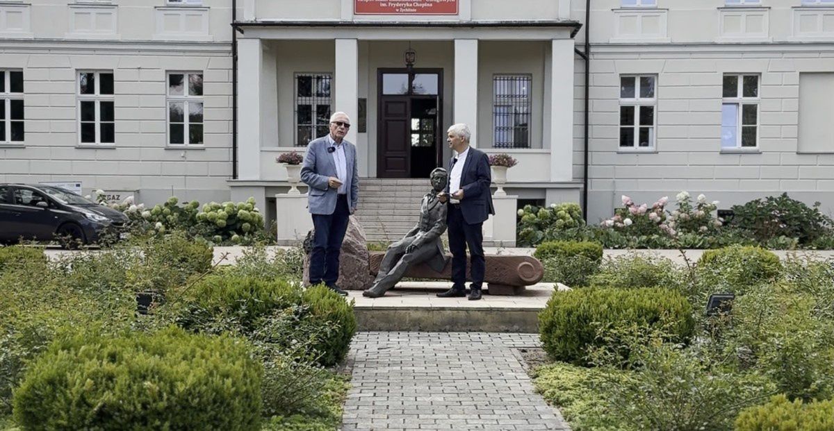 Żychlin: Piano pod gołym niebem – Chopin na żywo