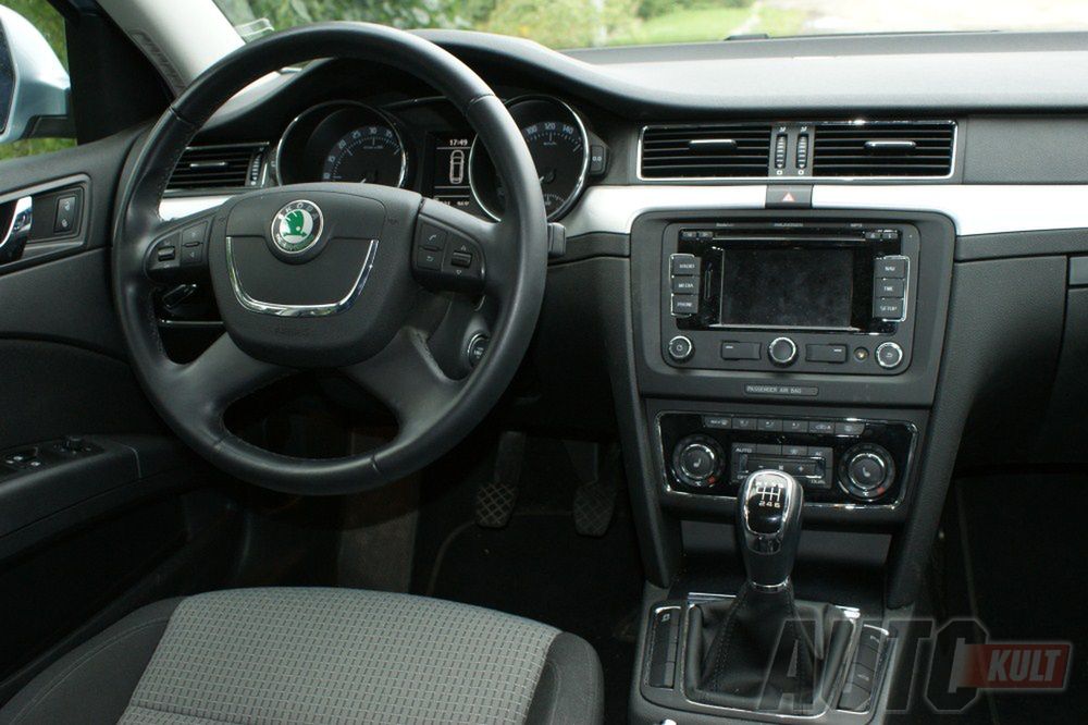 Skoda Superb kombi
