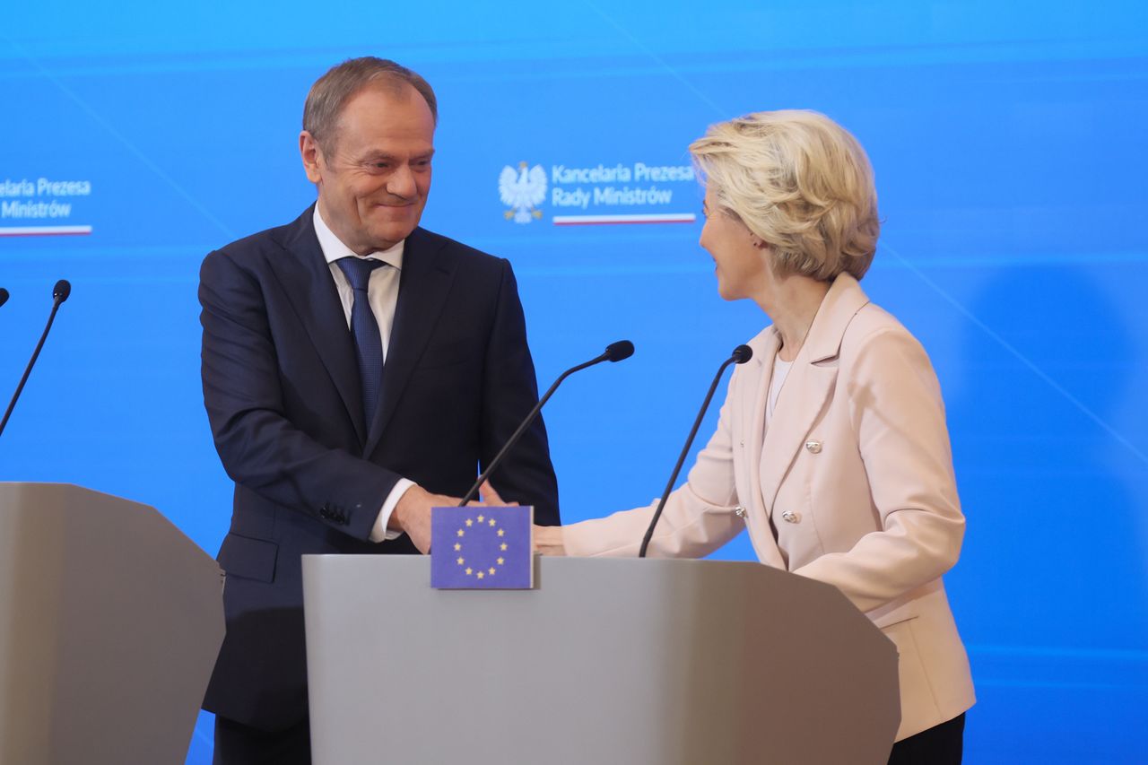 Bruksela odblokuje 600 mld zł dla Polski. Sypią się komentarze