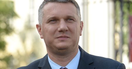 Jest ojcem piątki dzieci, chce likwidacji 500+. Mówi, co byłoby lepsze