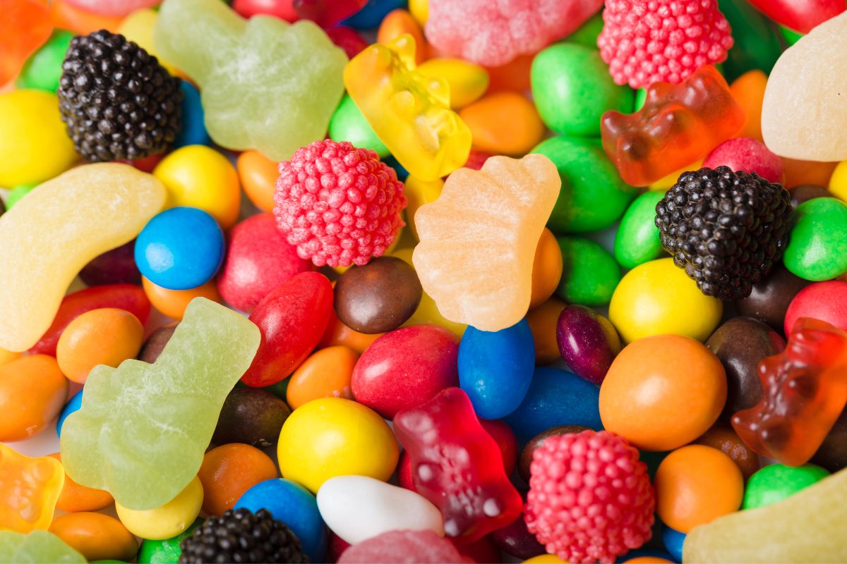 Słodycze zaburzają pracę układu odpornościowego, co może prowadzić do częstych przeziębień
