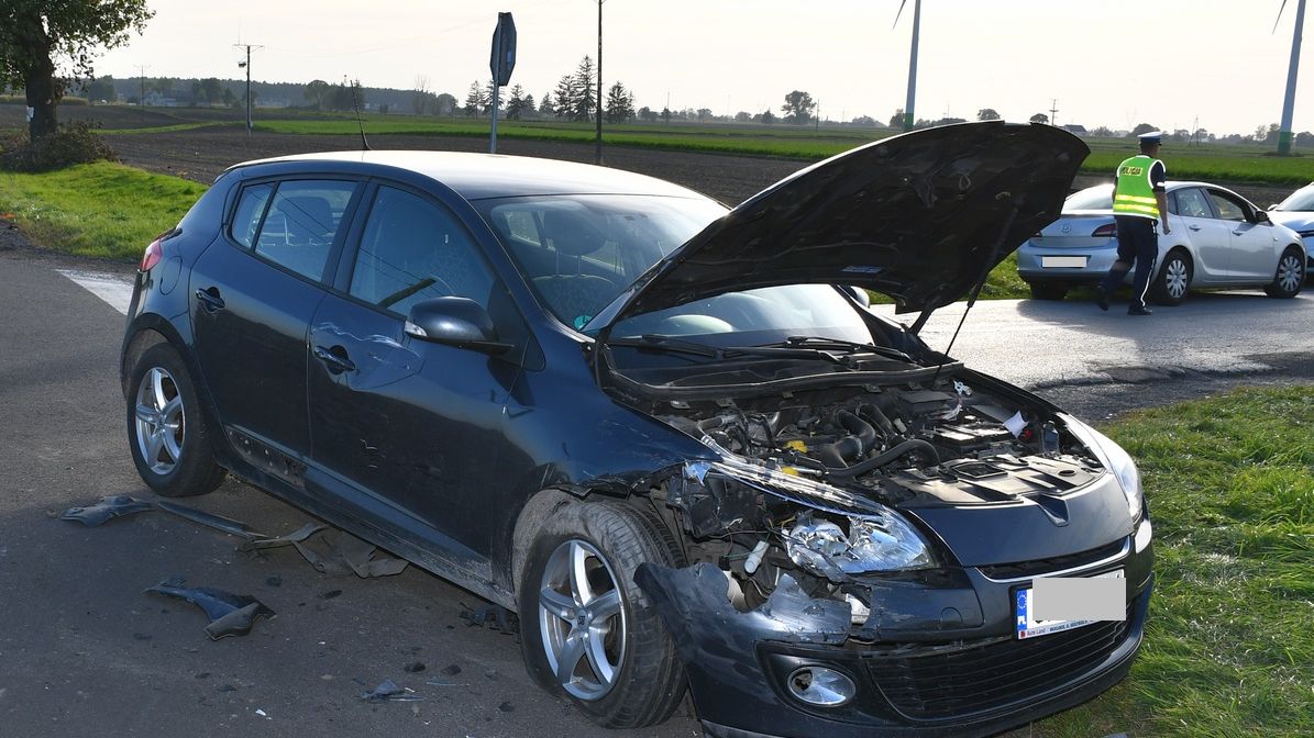 Zderzenie Volkswagena i Renault w Bartłomiejowicach